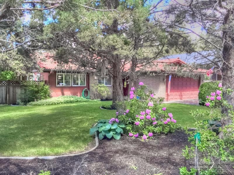 61177 Loy Ln, Bend, OR 97702 - photo 1