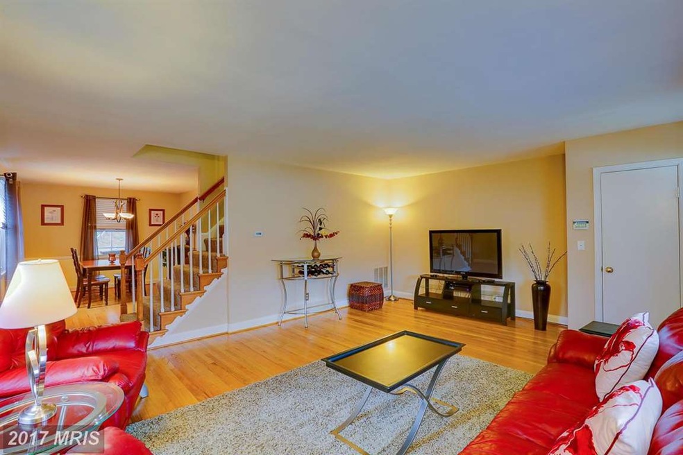 1000 Winsford Rd, Towson, MD 21204 - photo 1