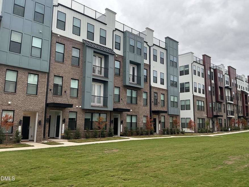 1247 Shaw View Alley unit 201, Raleigh, NC 27601 - photo 1