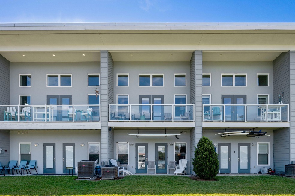 40-web-or-mls-340 Bluefish Dr Unit 109-1