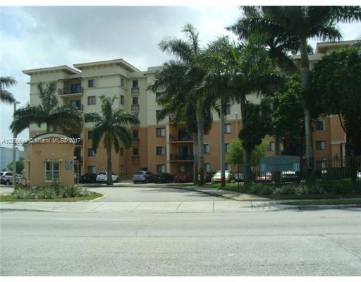unlisted-address, Miami, FL 33172 - photo 1