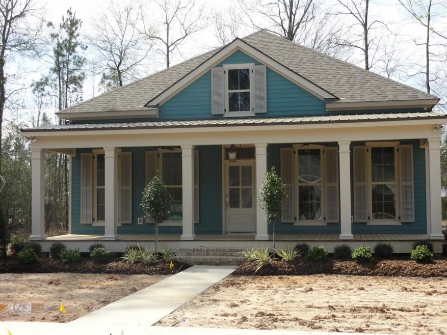 1336 Natchez Loop...wide front porch, working shut
