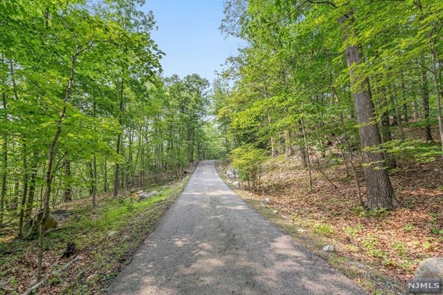 150 Stag Hill Rd, Mahwah, NJ 07430 - photo 1