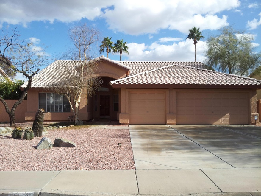 8635 S Los Feliz Dr, Tempe, AZ 85284 - photo 1