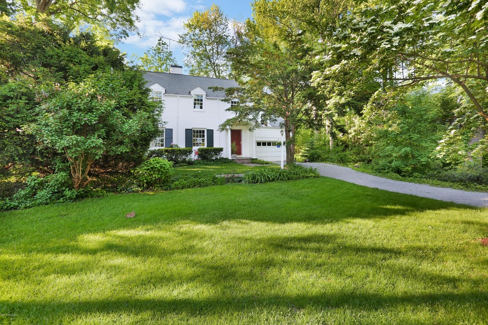 46 Meadow Rd, Riverside, CT 06878 - photo 1