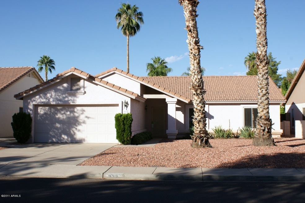 932 Sailors Way Front View