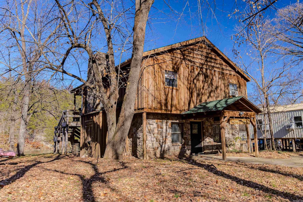 947 Saddler Falls Rd, Mammoth Spring, AR 72554 - photo 1