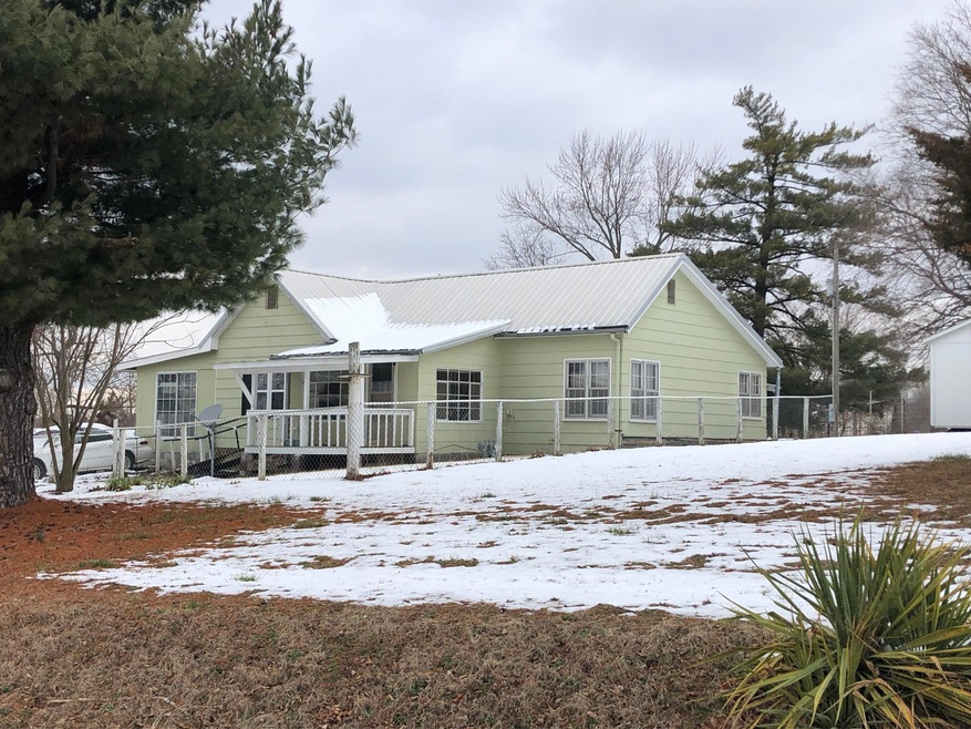 205 E South St, Jerico Springs, MO 64756 - photo 1