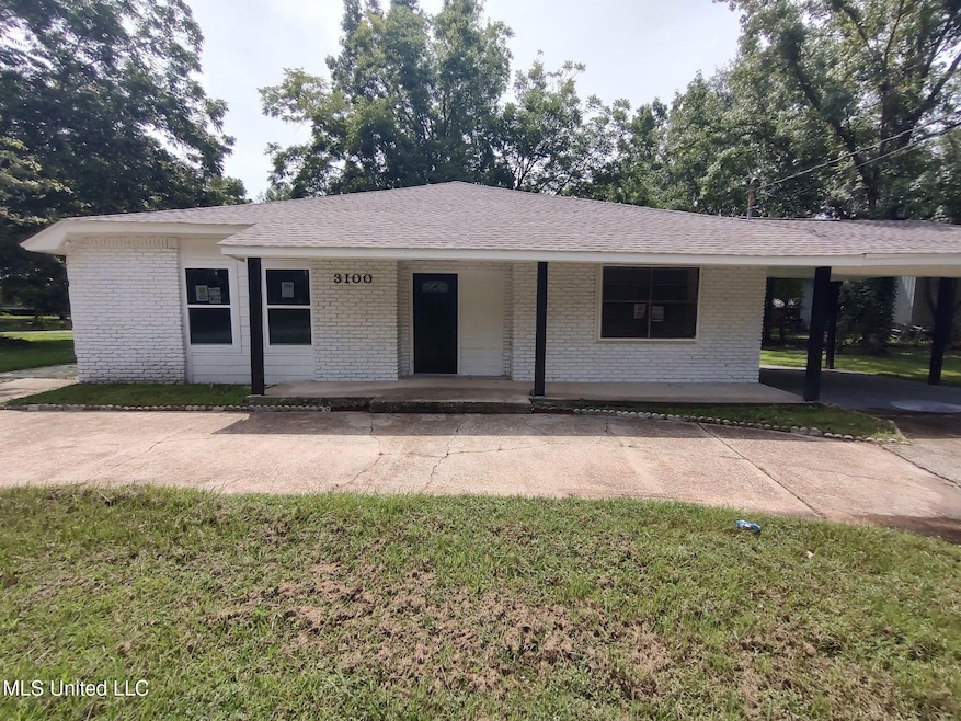 3100 Bellview Ave, Moss Point, MS 39563 - photo 1