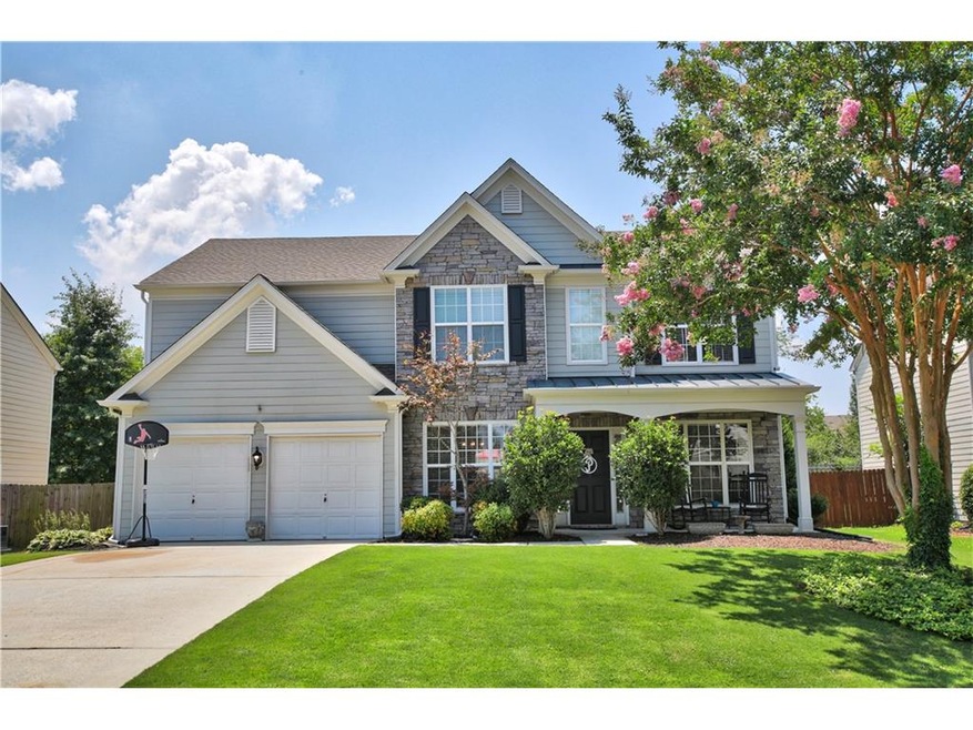 Fabulous Curb Appeal Professionally Manicured by t