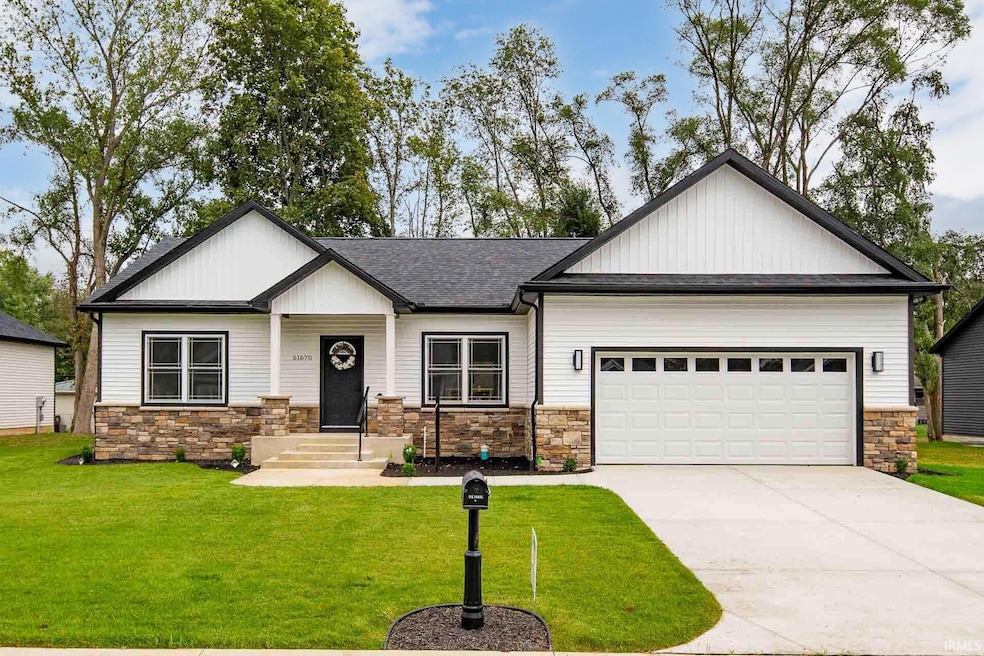 For Sale $454,900 • Co-Listing Agent