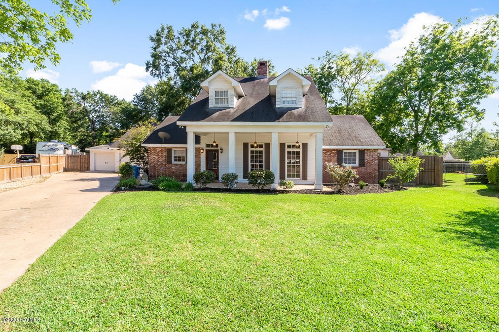 506 Presbytere Pkwy-23