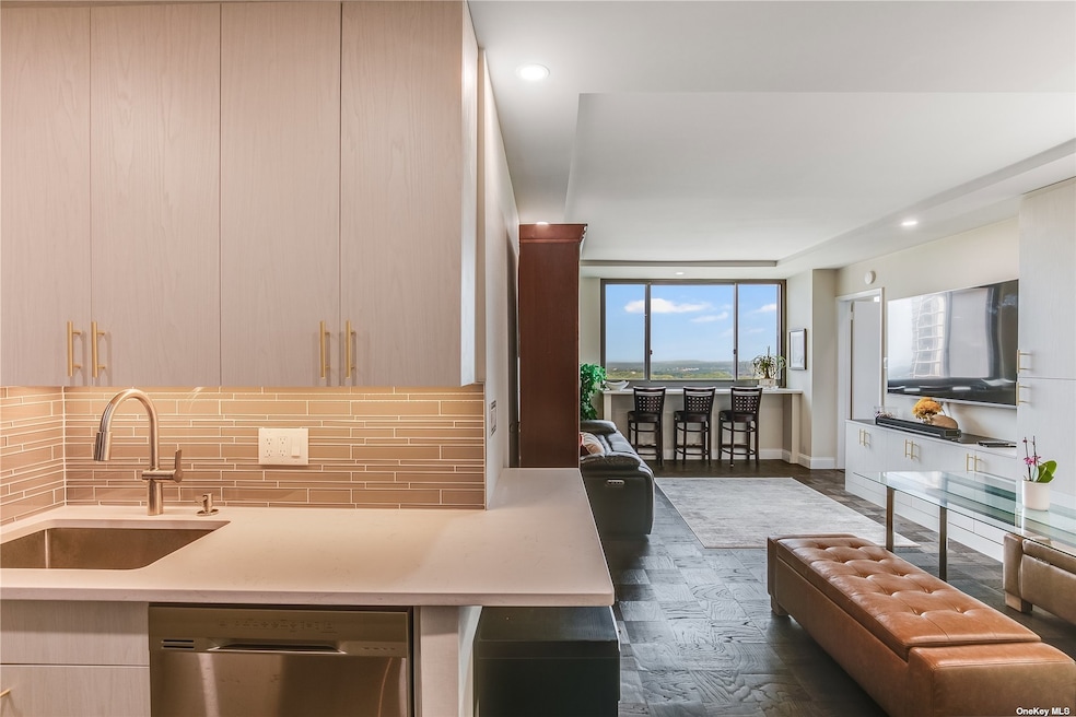 Sold $337,500 • Co-Listing Agent