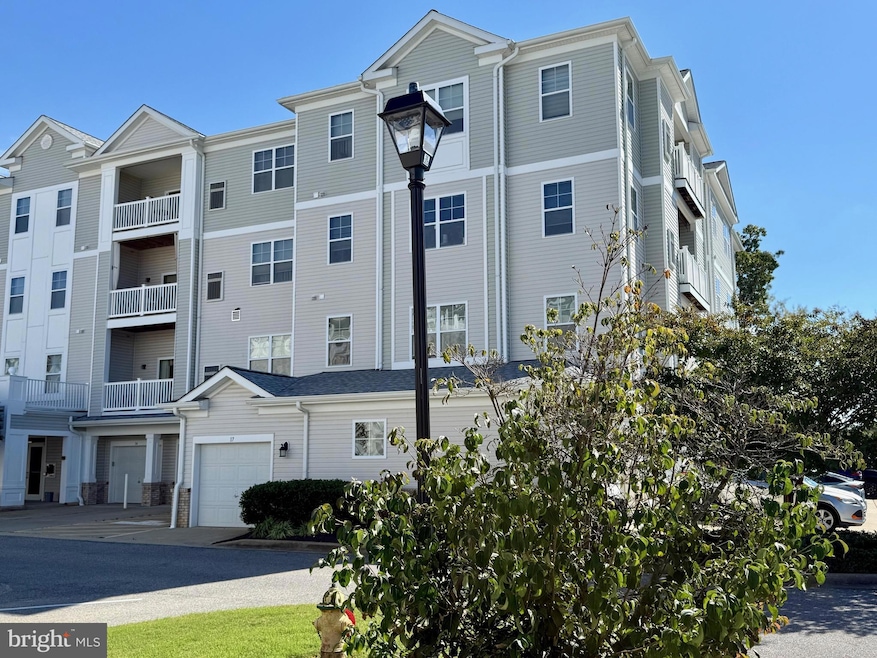 23510 F D R Blvd unit 302, California, MD 20619 - photo 1