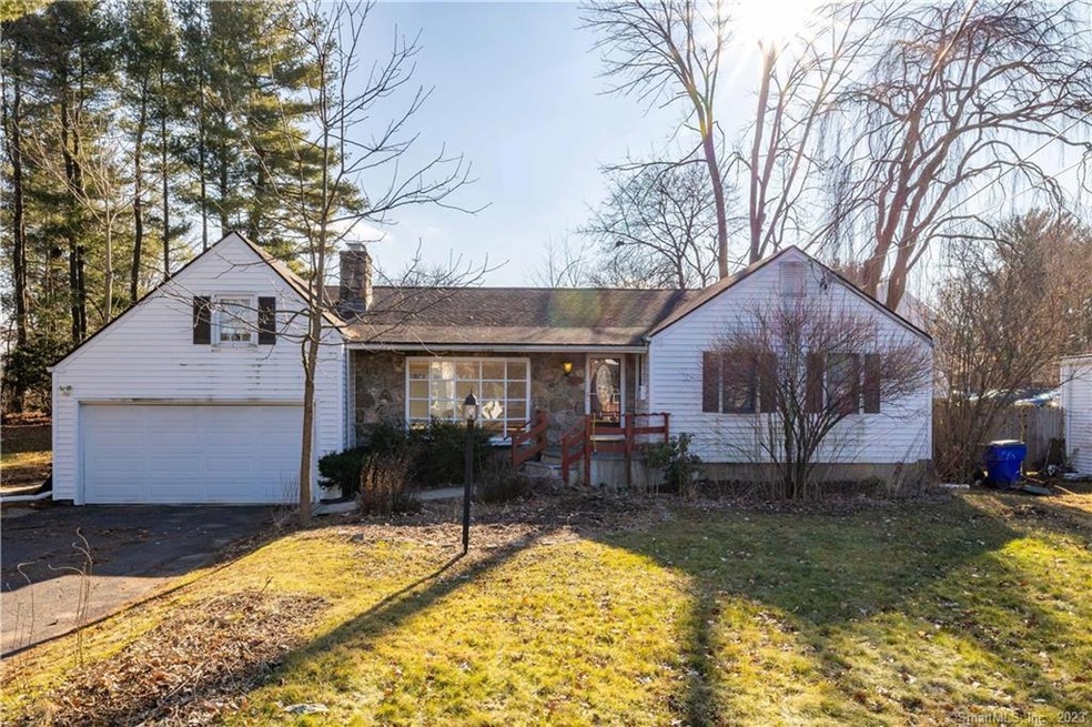 171 Brewster Rd, West Hartford, CT 06117 - photo 1