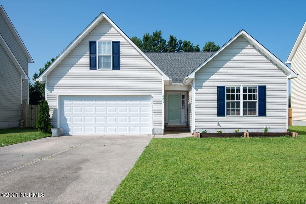 321 Providence Dr, Jacksonville, NC 28546 - photo 1