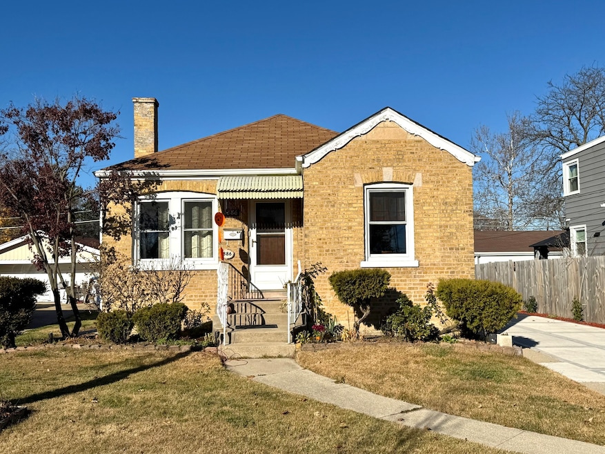 886 E Thacker St, Des Plaines, IL 60016 - photo 1