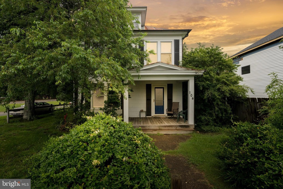 104 E 5th St, Mineral, VA 23117 - photo 1