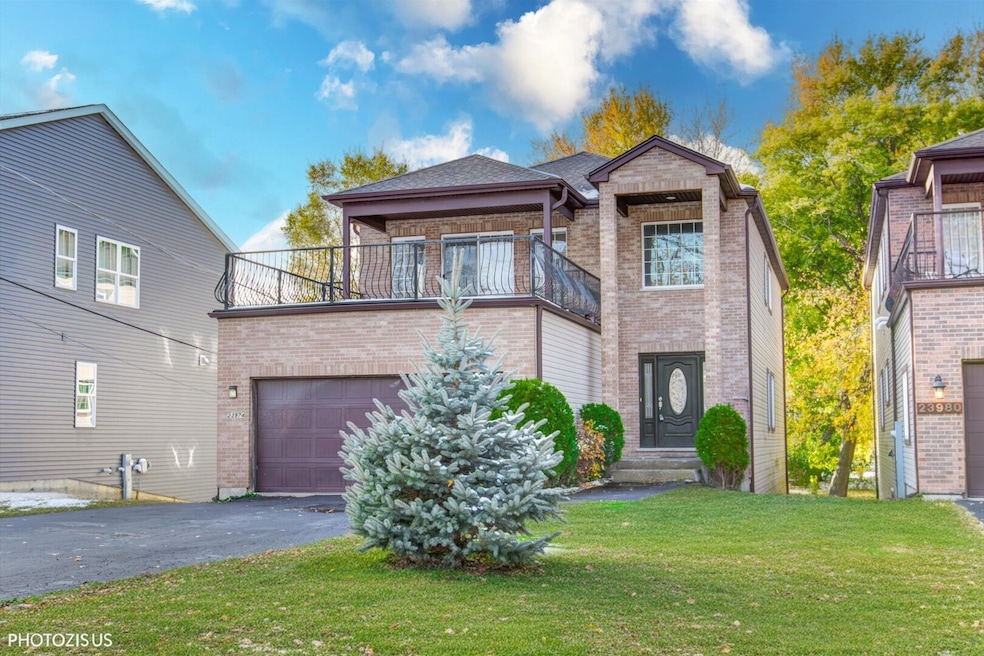 23974 N Overhill Dr, Lake Zurich, IL 60047 - photo 1