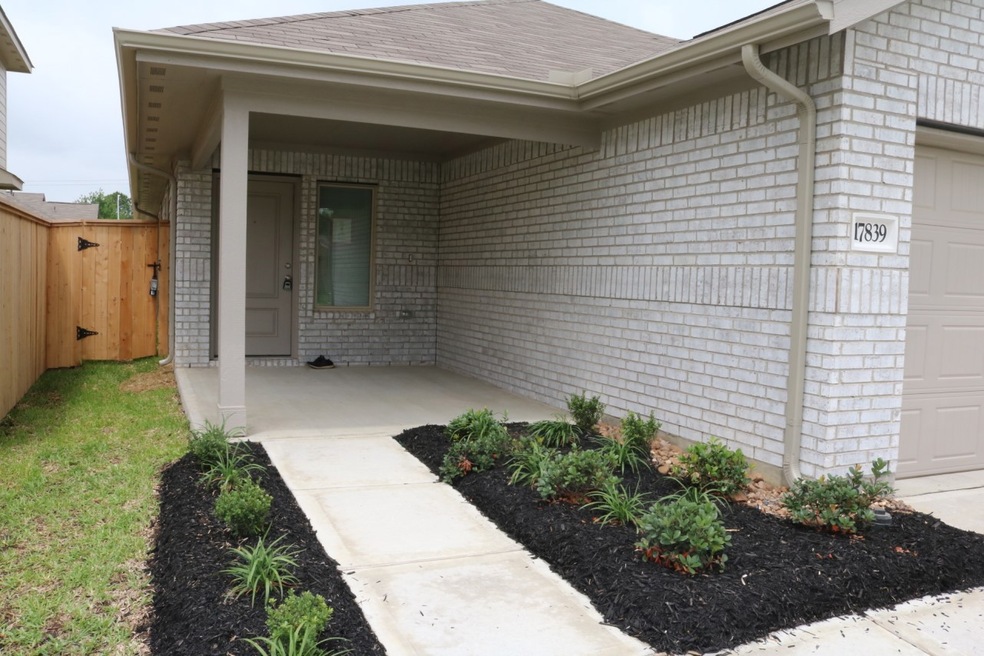 17839 Grove Hill Dr, Hockley, TX 77447 - photo 1