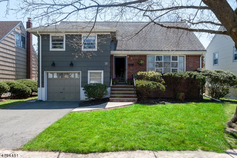 30 Este Place, Bloomfield, NJ 07003 - photo 1