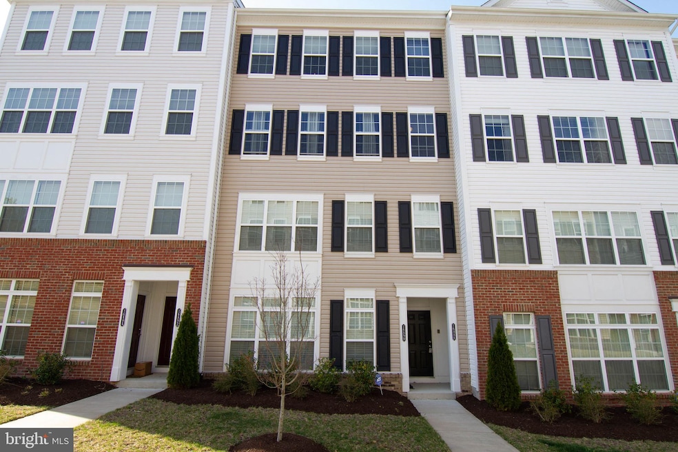 16888 Porters Inn Dr unit 58, Dumfries, VA 22026 - photo 1