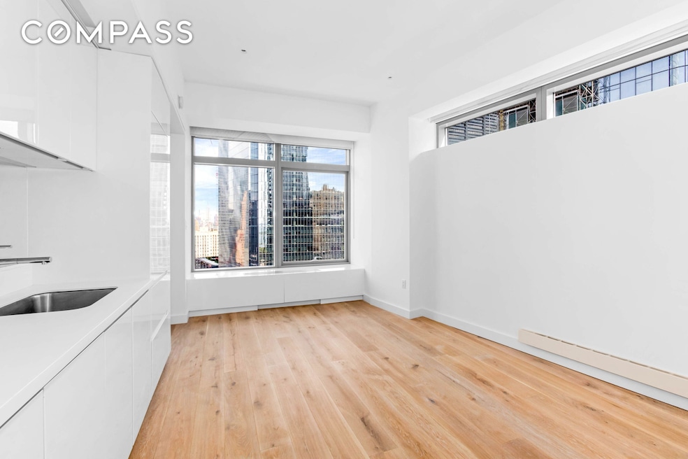 W New York - Downtown-The Residences unit 30, New York, NY 10006 - photo 1