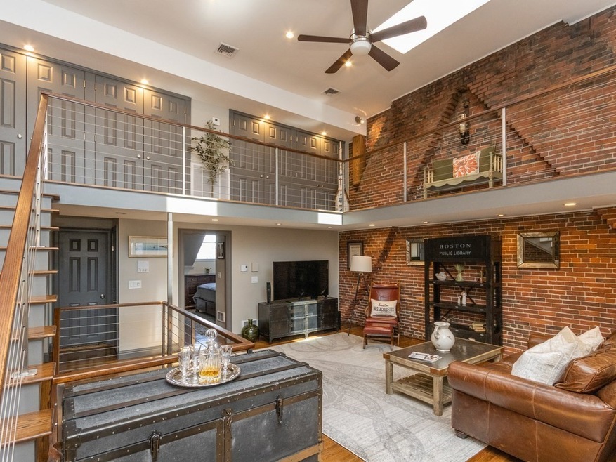 65-67 Fulton St unit 4, Boston, MA 02109 - photo 1