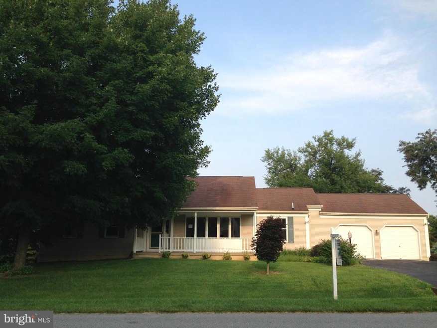 8107 Arrowhead Ct, Frederick, MD 21702 - photo 1