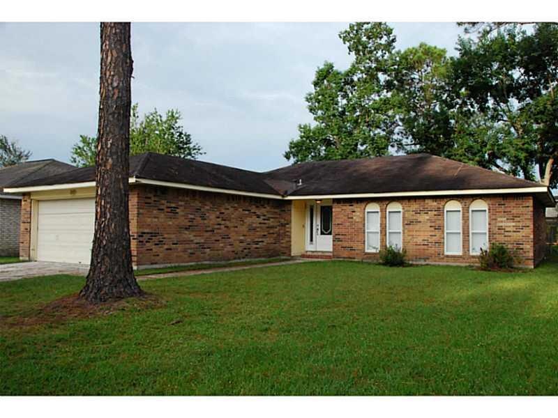 115 E Queens Dr, Slidell, LA 70458 - photo 1