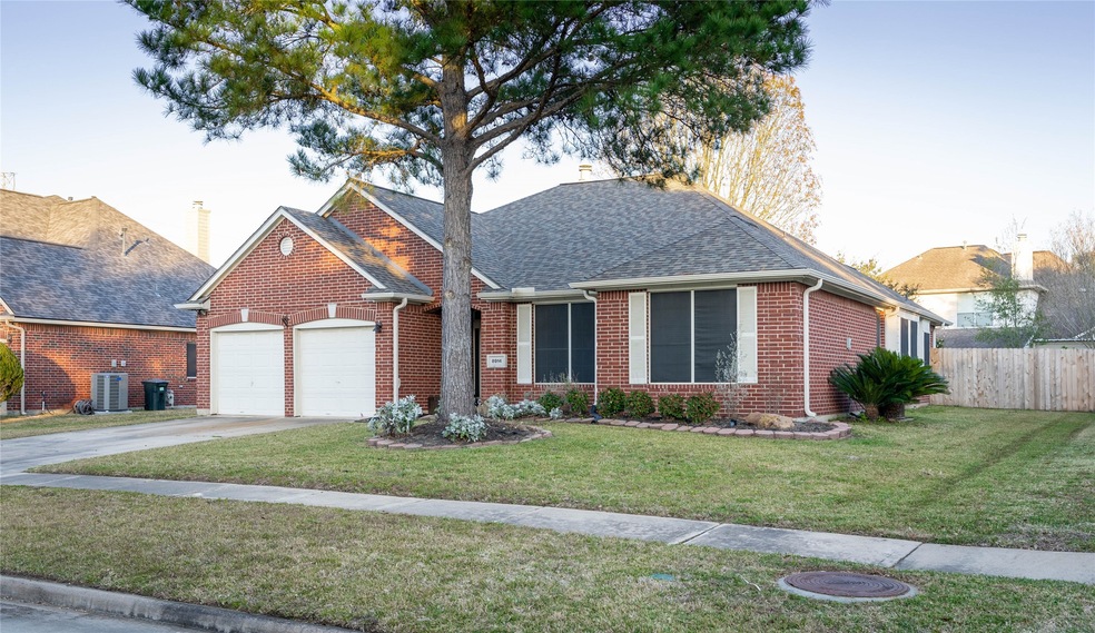 8914 Aberdeen Park Dr, Houston, TX 77095 - photo 1