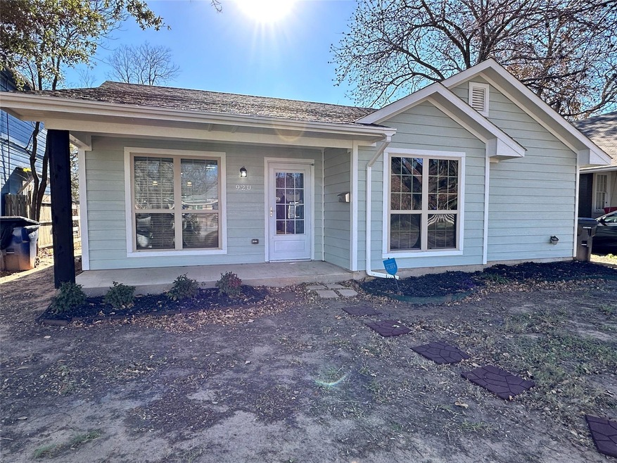 920 W Bond St, Denison, TX 75020 - photo 1