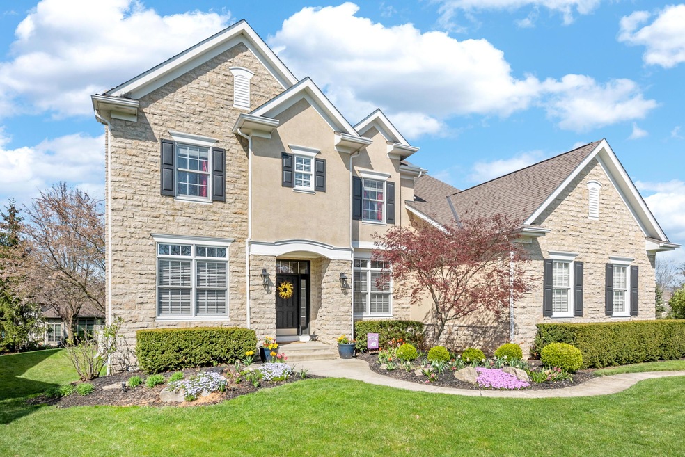 9969 Glasgow Ct, Dublin, OH 43017 - photo 1