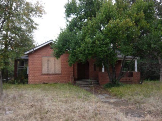 608 Lynmore Ave, Macon, GA 31206 - photo 1