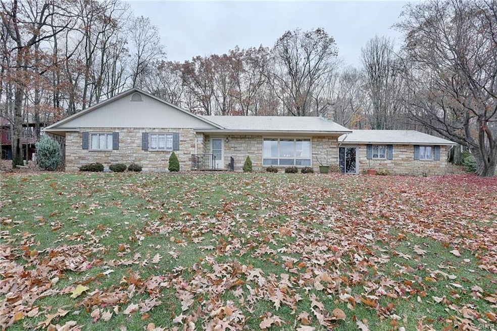 619 Arch St, Pen Argyl, PA 18072 - photo 1