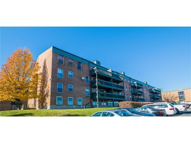 90 Kane St unit D7, West Hartford, CT 06119 - photo 1