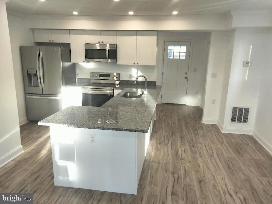 52 53rd St SE, Washington, DC 20019 - photo 1