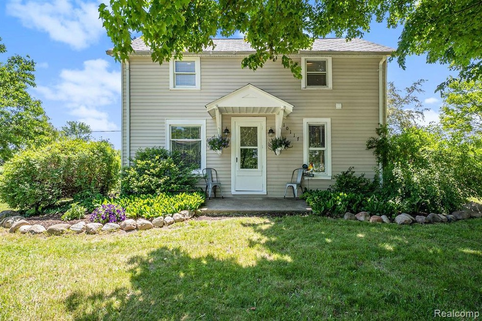 10117 Reid Rd, Swartz Creek, MI 48473 - photo 1