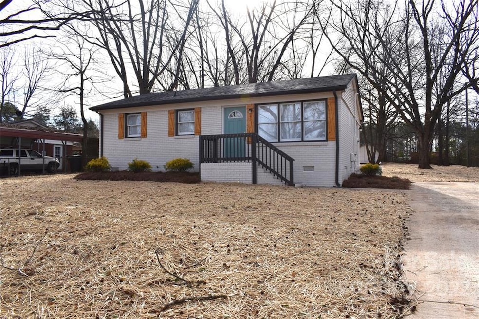 3617 Chapelwood Dr, Gastonia, NC 28052 - photo 1