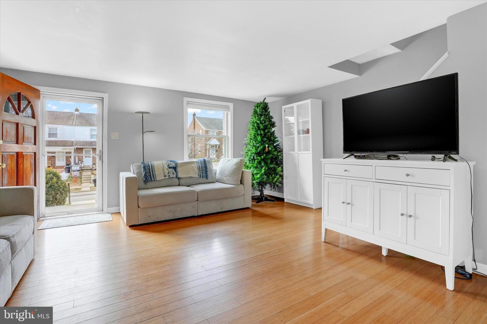 652 Clymer Ln, Ridley Park, PA 19078 - photo 1