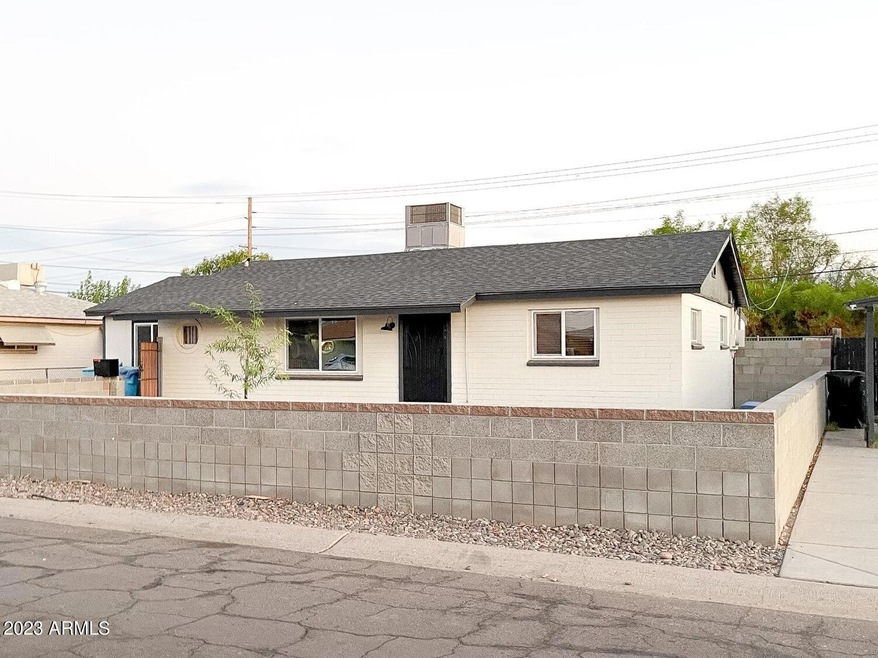 4411 W Crittenden Ln, Phoenix, AZ 85031 - photo 1