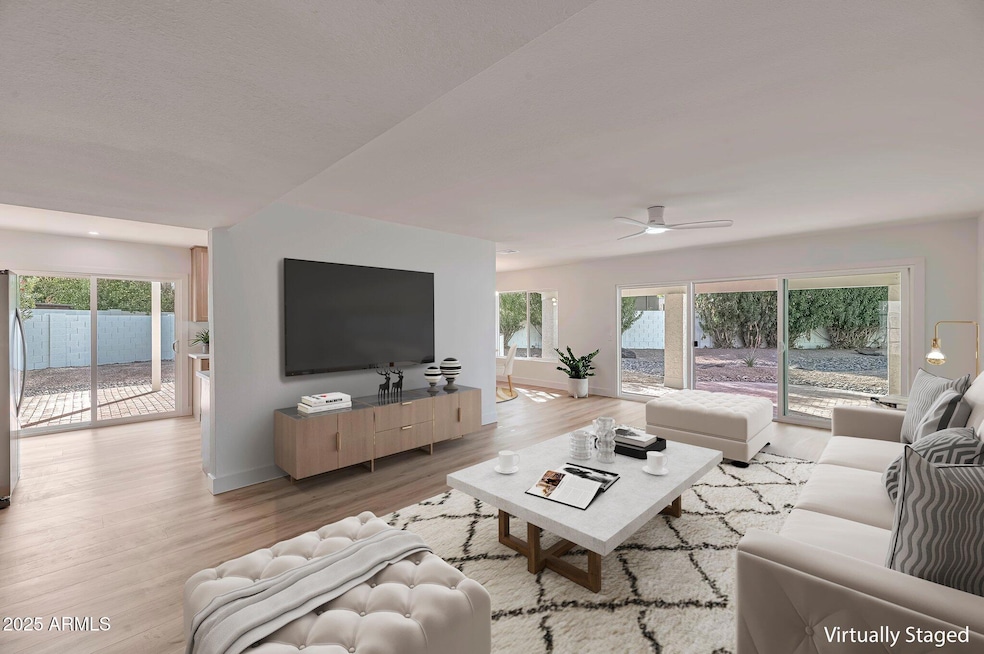 1_LivingRoom