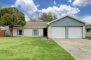 16207 Barcelona Dr, Friendswood, TX 77546 - photo 1