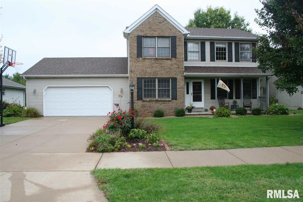 5407 N Castleberry Dr, Peoria, IL 61615 - photo 1