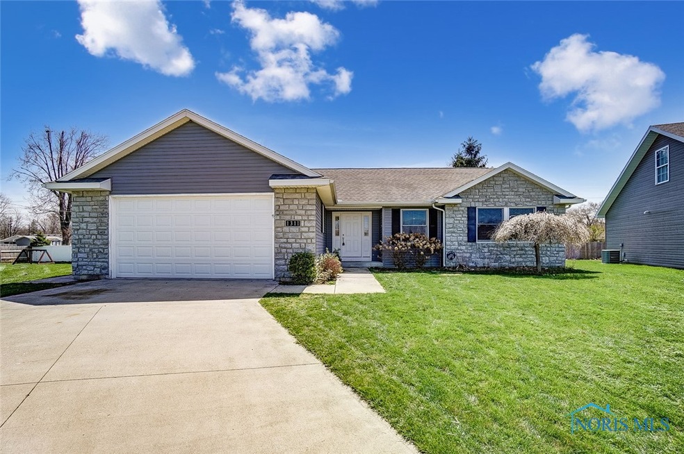 1311 Leiser Ave, Findlay, OH 45840 - photo 1