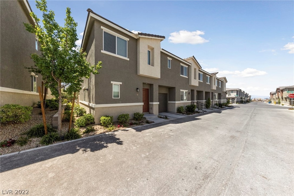 12163 Mojave Gold Rd unit 1, Las Vegas, NV 89183 - photo 1
