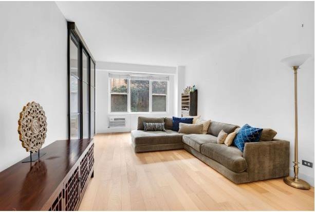 unlisted-address, New York, NY 10040 - photo 1