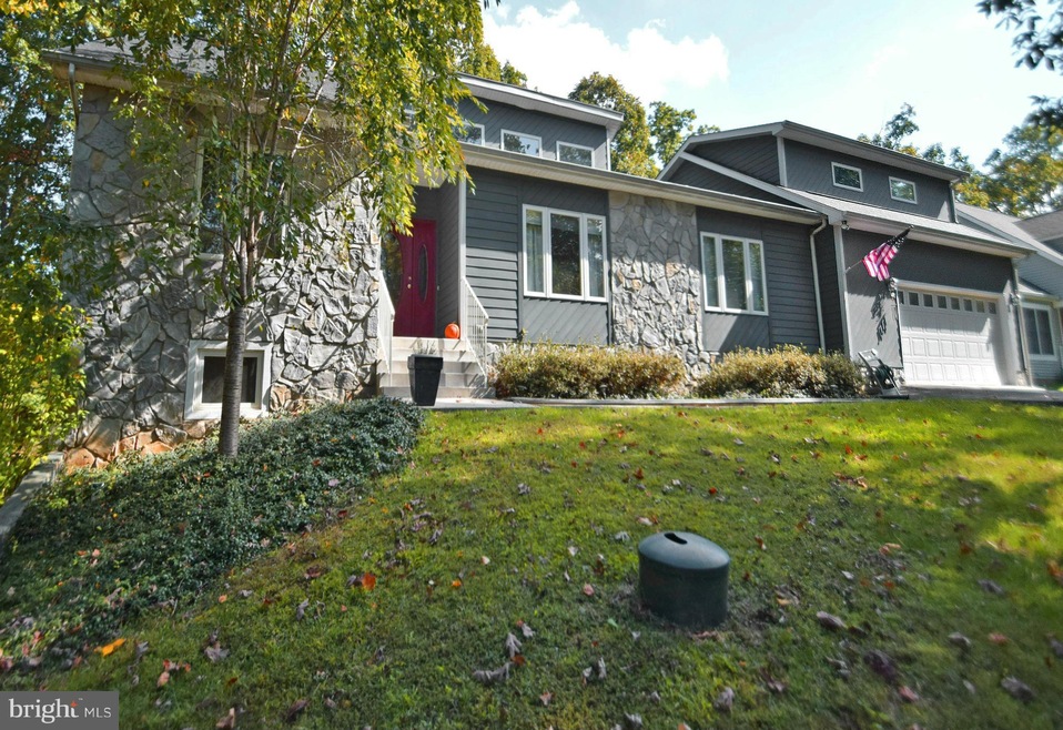 203 Limestone Ln, Locust Grove, VA 22508 - photo 1