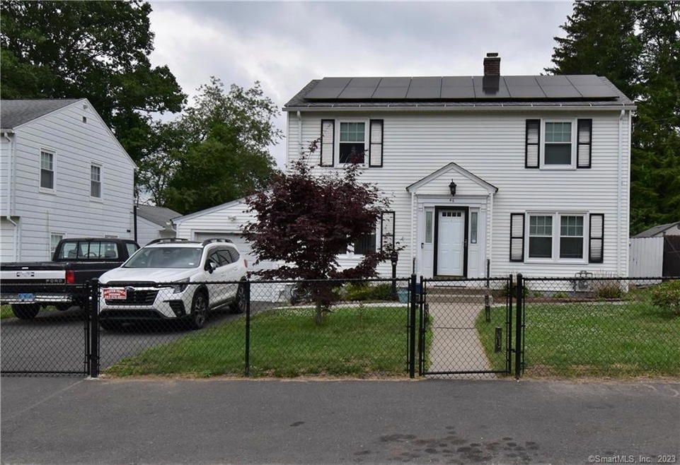 46 Gail Dr, Waterbury, CT 06704 - photo 1