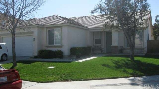 Large corner lot - Front view
